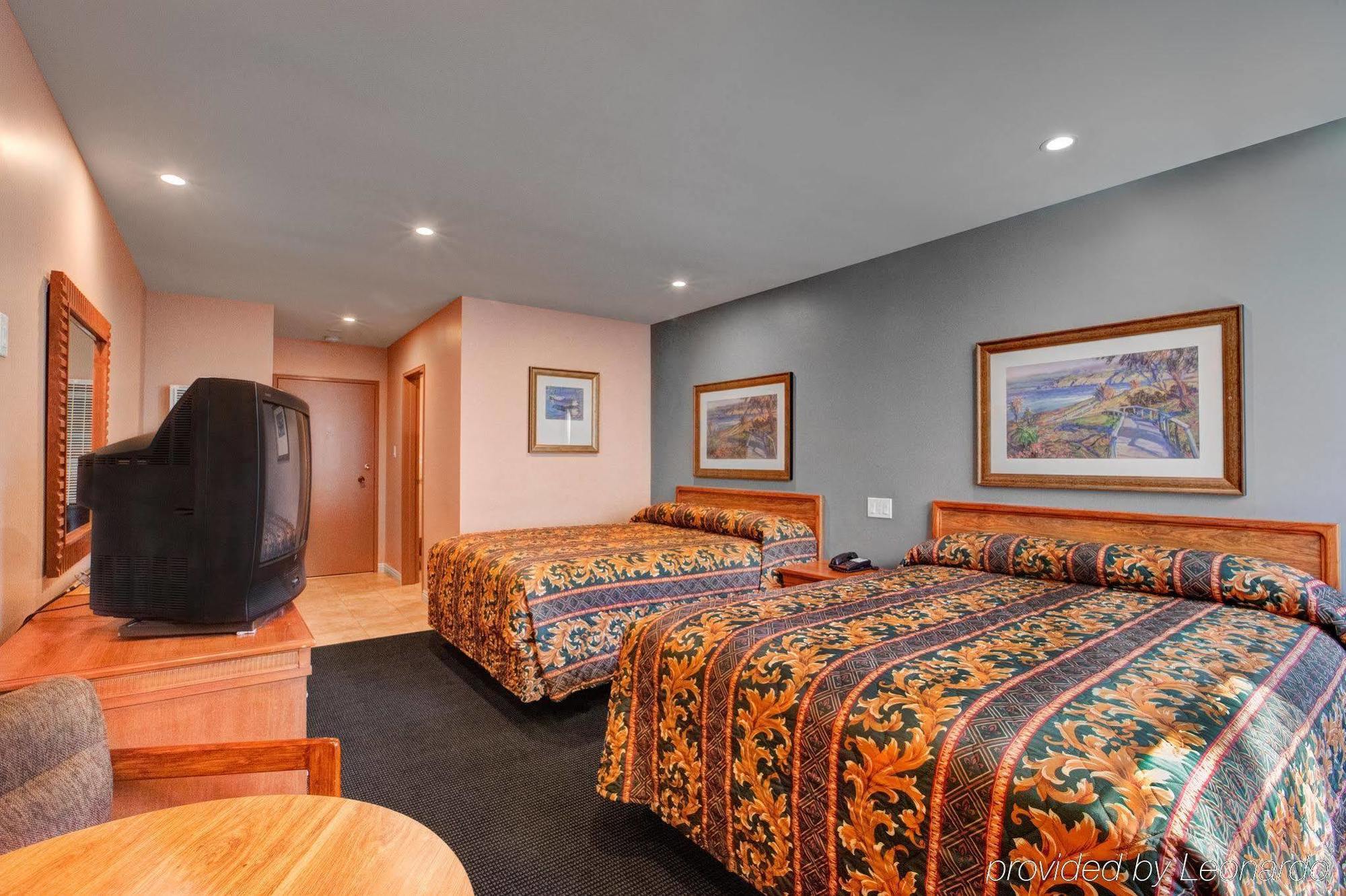 Dunes - Wilshire Hotel 2*